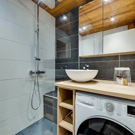 Cosy A Tignes, Proche Des Pistes Avec Balcon, Wi-fi Et Inclusions Premium - Fr-1-641-5 Tignes
